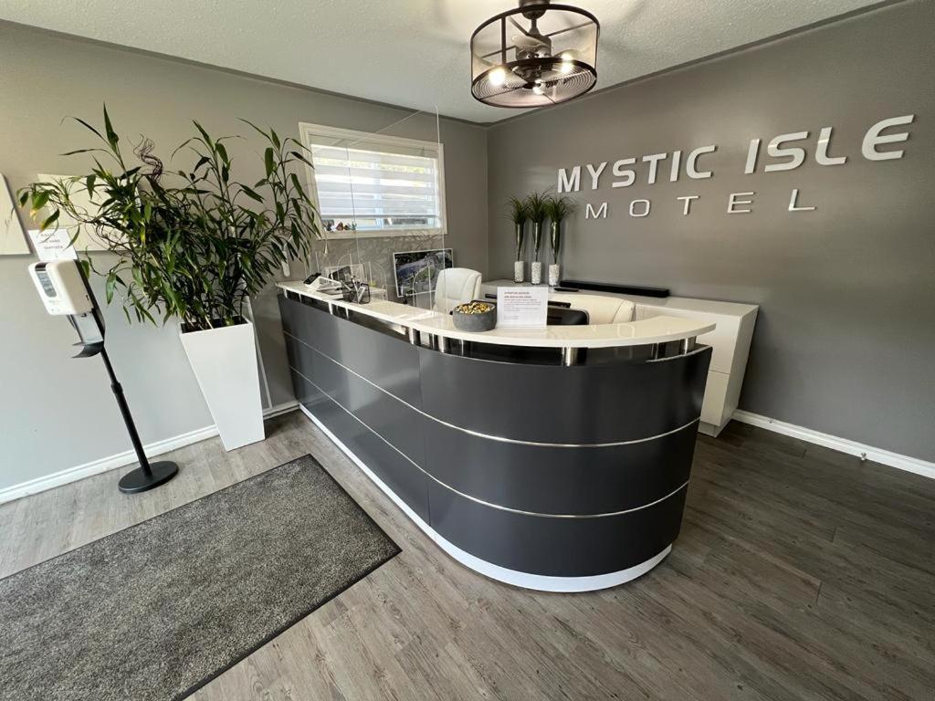 Mystic Isle Motel Wawa Extérieur photo