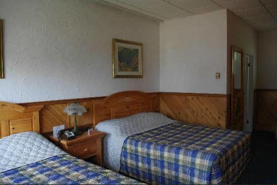 Mystic Isle Motel Wawa Extérieur photo